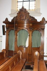 Confessional style baroque en wood oak, Dutch 19th century