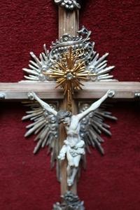 Corpus With Cross style baroque en Wood / Silver / Gold / , Belgium 18 th century