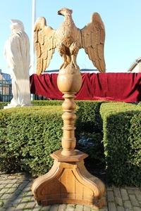 Eagle Lectern Higher Price Range style Baroque en WOOD OAK, Flemish 18 th century