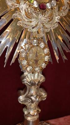 Exceptional Baroque Reliquary With Relic Of The True Cross And Nail-Relic With Their Original Documentation style Baroque en PLATED AND GILT / TIMBER GILT BASE / STONES, Italy 18 CENTURY( 1773 )