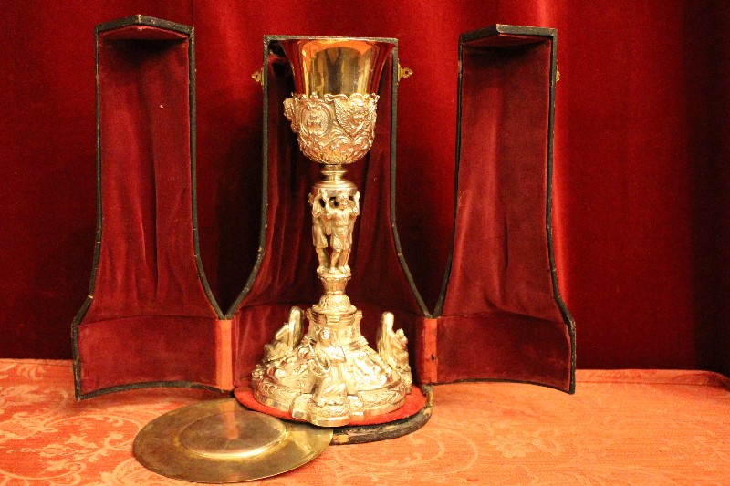 1 Baroque Exceptional Chalice With Paten And Original Case. Weight: 954 Gram.3  Silver Images As Nodus And Full Silver Imaginations Of Faith, Hope And Love On The Base.