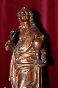 High Quality Statue Of St. John Evangelist style baroque en hand-carved wood, Lime Tree, Belgium 17 th century