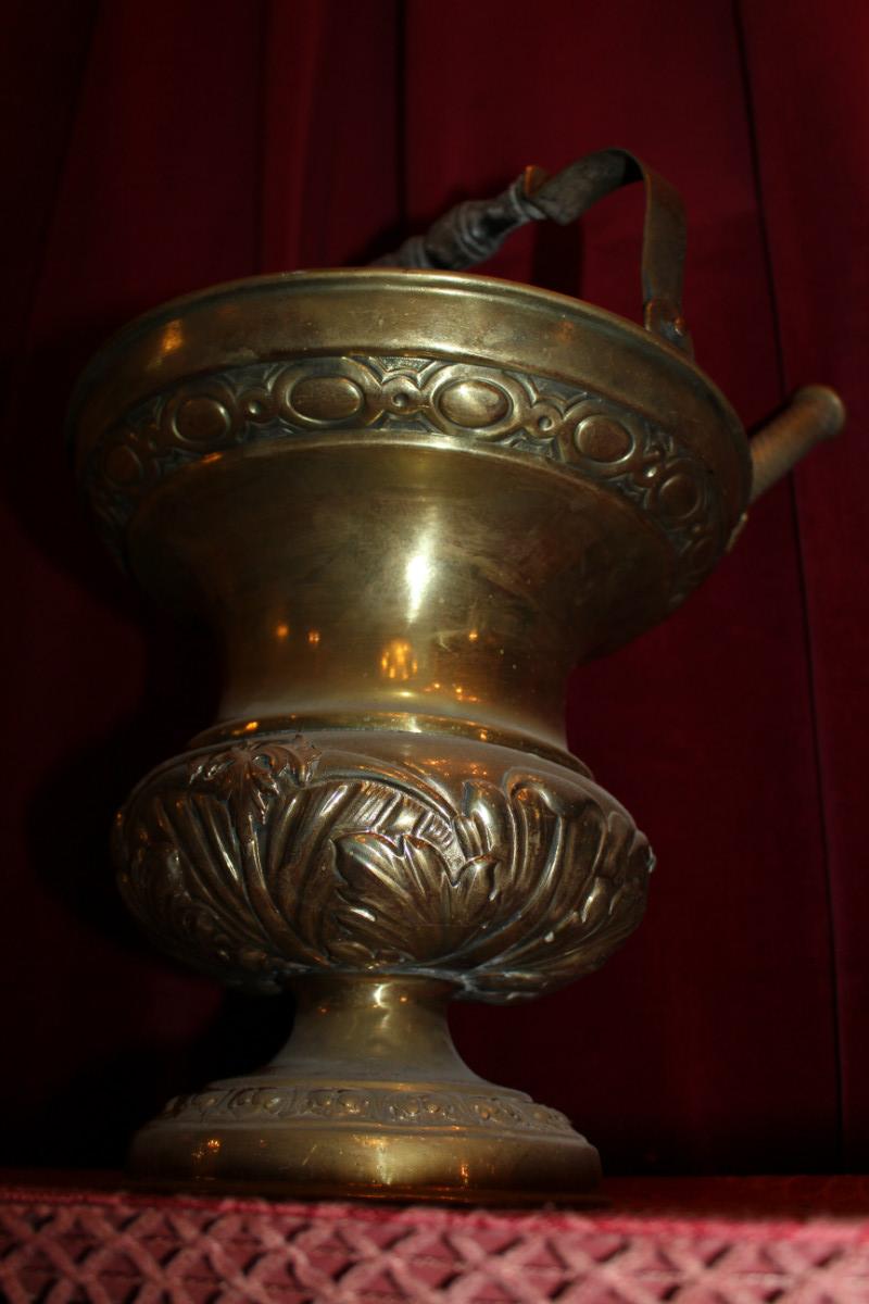 1 baroque Holy Water Bucket. Measures Aspergil 47 Cm.