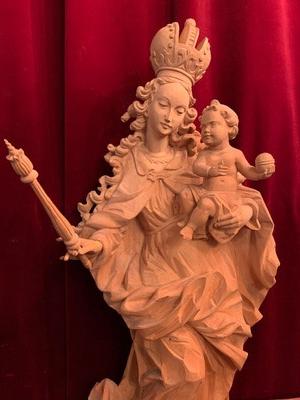 Madonna With Child style Baroque en hand-carved wood , Southern Germany 20th century