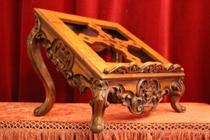 Missal Stand style Baroque en Mahogany, Dutch 19th century