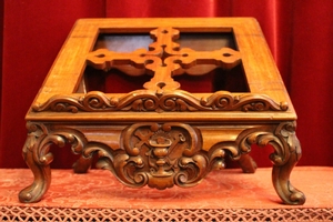 Missal Stand style Baroque en Mahogany, Dutch 19th century