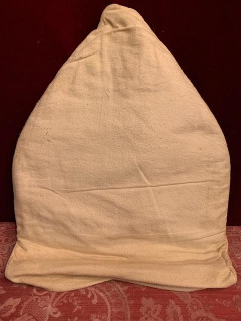 1 Baroque Mitra & Matching Gloves