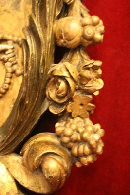 Relief style Baroque en hand-carved wood polychrome, 18 th century