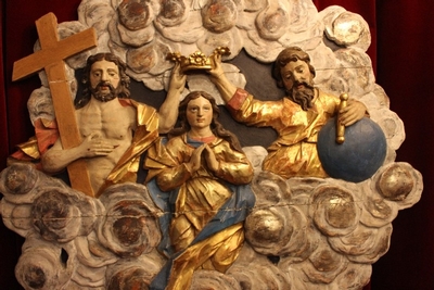 Relief Coronation Of Mary God The Father The Son And The Holy Spirit style Baroque en hand-carved wood polychrome, Alpine Alp Countries 17 th century ( about 1690 )