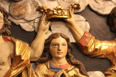 Relief Coronation Of Mary God The Father The Son And The Holy Spirit style Baroque en hand-carved wood polychrome, Alpine Alp Countries 17 th century ( about 1690 )