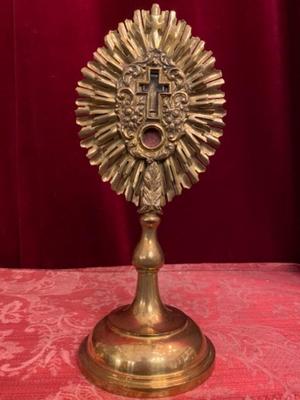 Reliquary – Relic Of The True Cross With Original Documentation / Base Restored  style Baroque en Brass / Gilt, Austria 18TH CENTURY (1770)