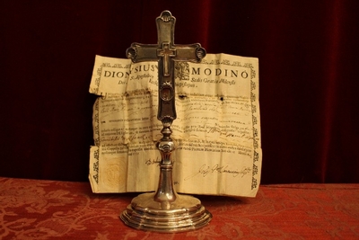 Reliquary Rock Crystal Theca Relic Of The True Cross With Original Document style Baroque en full silver, Southern Germany 18 th century ( about 1730 )