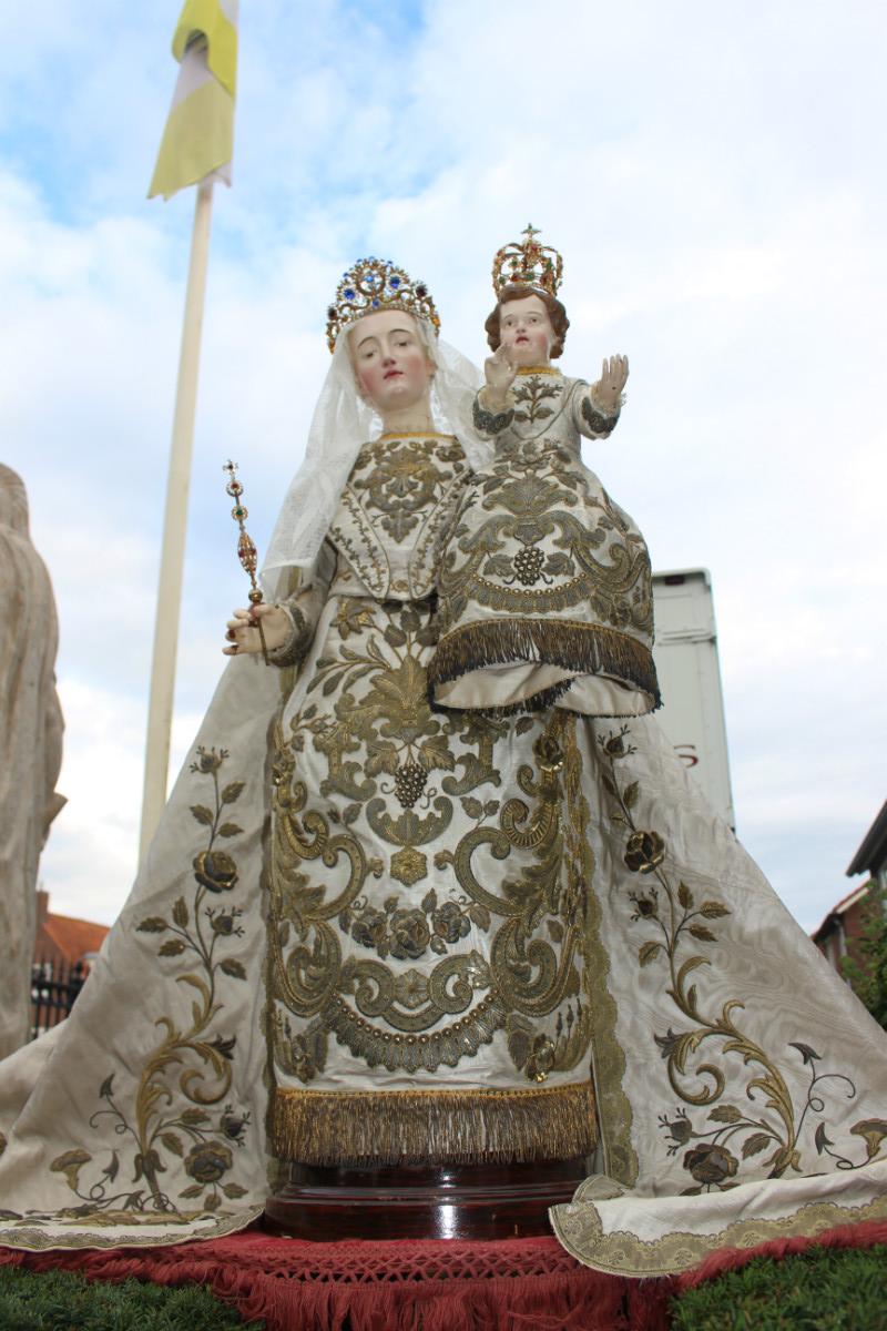 1 baroque Stake - Madonna