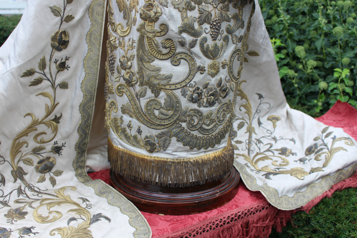 1 baroque Stake - Madonna