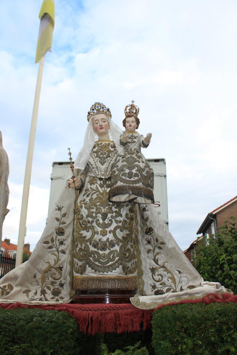 1 baroque Stake - Madonna