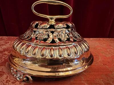 Altar - Bell style Baroque - Style en Brass / Bronze / Polished and Varnished , Belgium  19 th century ( Anno 1840 )