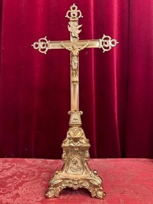 Altar - Cross style Baroque - Style en Brass / Bronze / Polished and Varnished, Belgium  19 th century ( Anno 1875 )