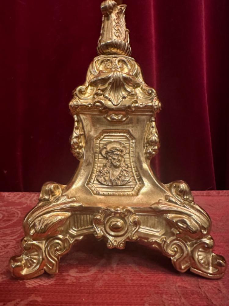 1 Baroque - Style Altar - Cross