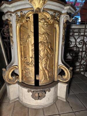 Cillinder Tabernacle style Baroque - Style en Wood, Belgium  18 th century ( Anno 1725 )