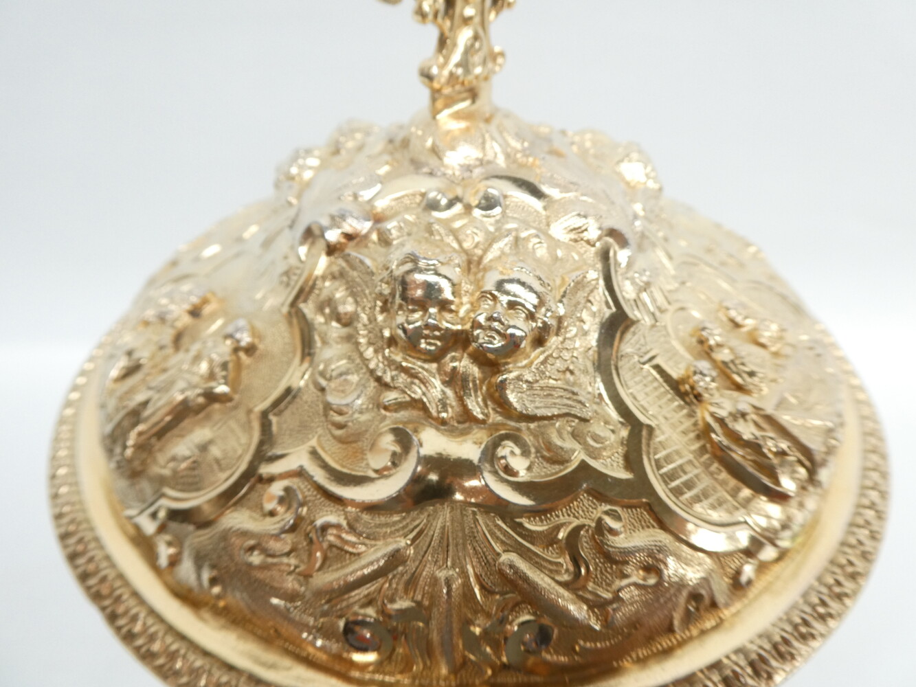 1 Baroque - Style Detail Pictures For Id 7009502 : Ciborium By : French Silversmith'S Favier Freres Lyon France