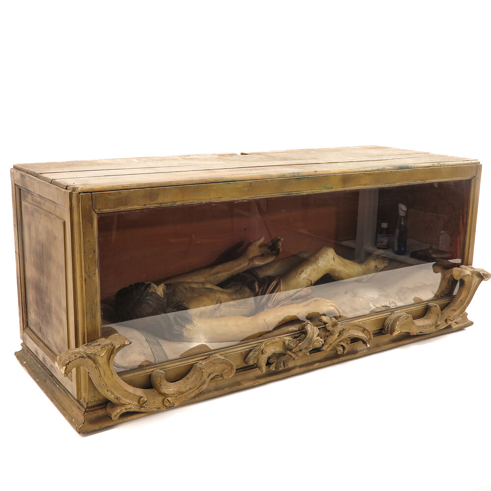 1 Baroque - Style Exceptional Display Cabinet Dead Christ