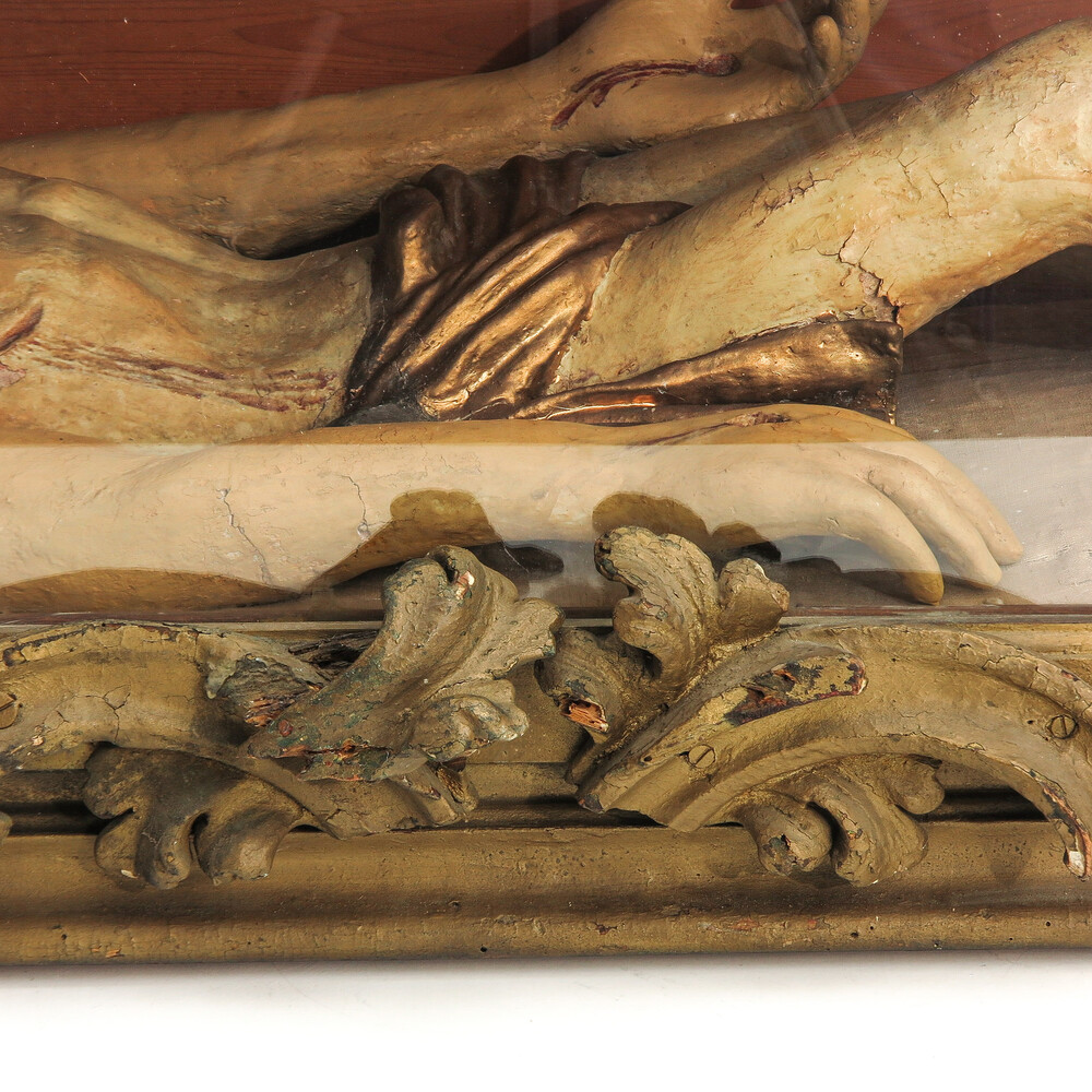 1 Baroque - Style Exceptional Display Cabinet Dead Christ