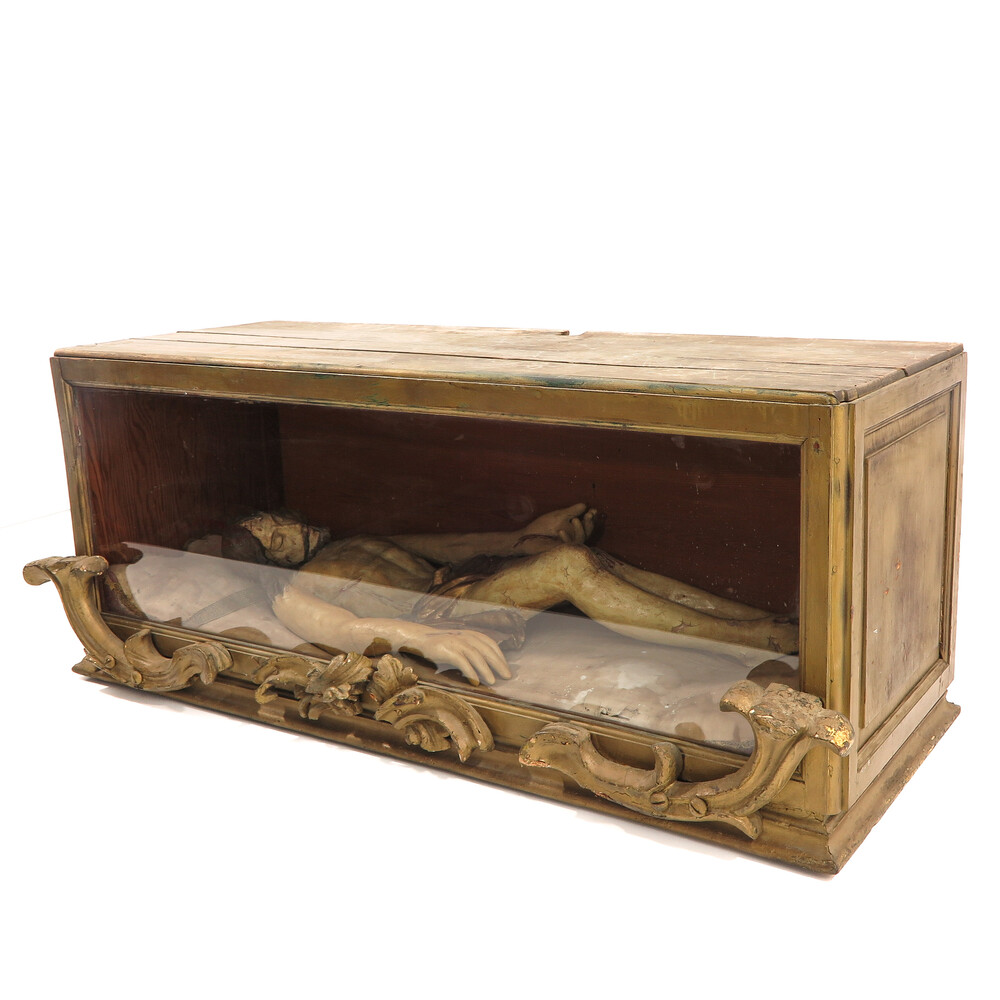 1 Baroque - Style Exceptional Display Cabinet Dead Christ