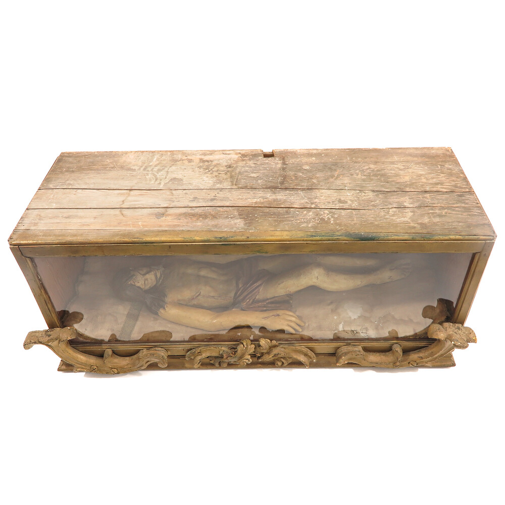 1 Baroque - Style Exceptional Display Cabinet Dead Christ