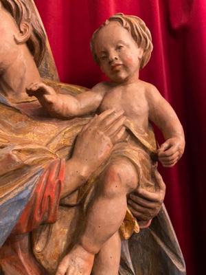 Madonna With Child  style BAROQUE-STYLE  en Hand - Carved Wood Polychrome, Southern Germany 20 th century