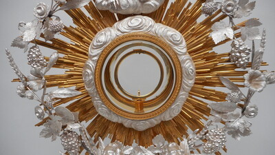 Monstrance.  style Baroque - Style en Full - Silver / Glass / Stones, Belgium 18 th century