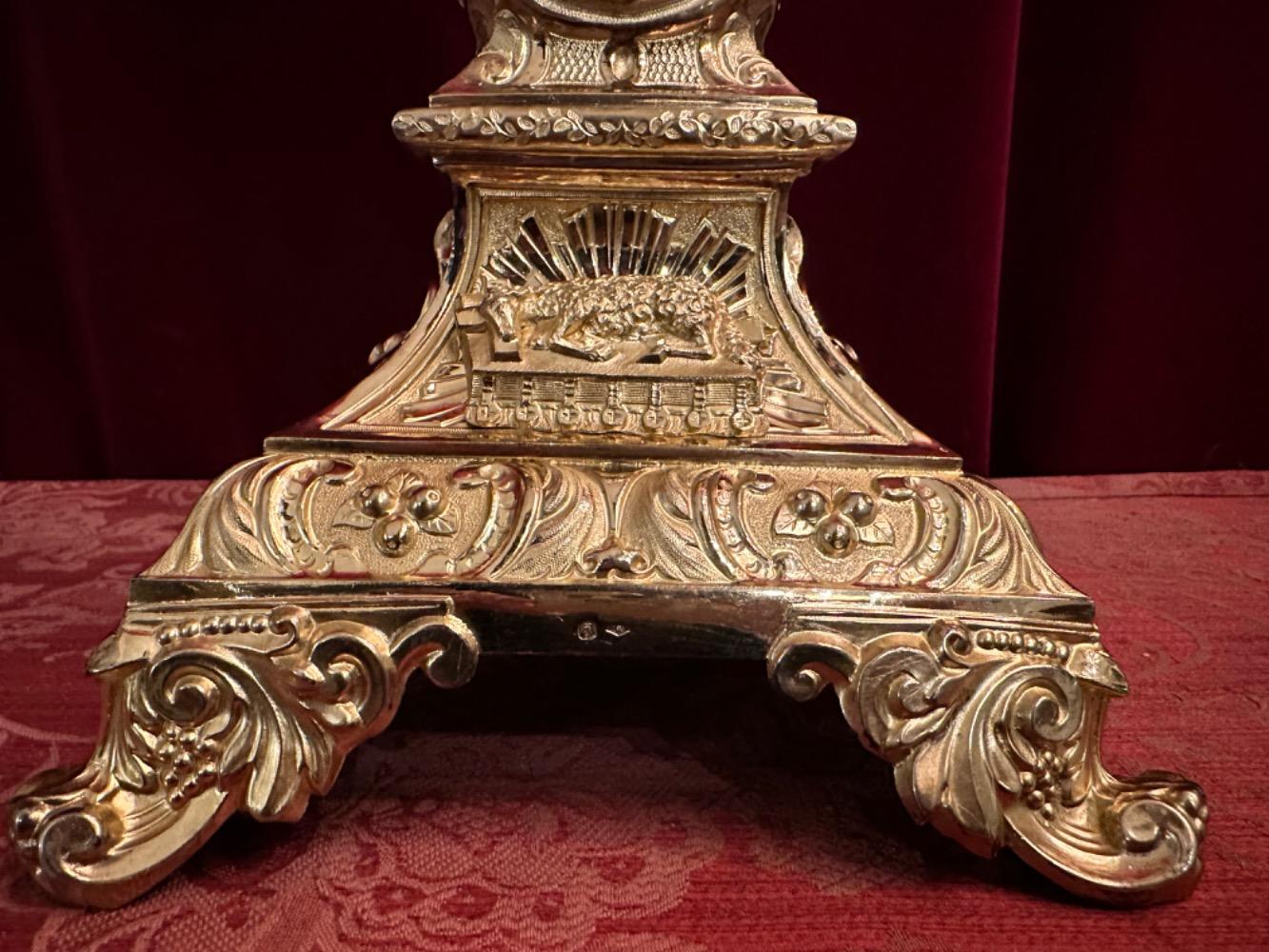 1 Baroque - Style Monstrance With Original Full Silver Lunula