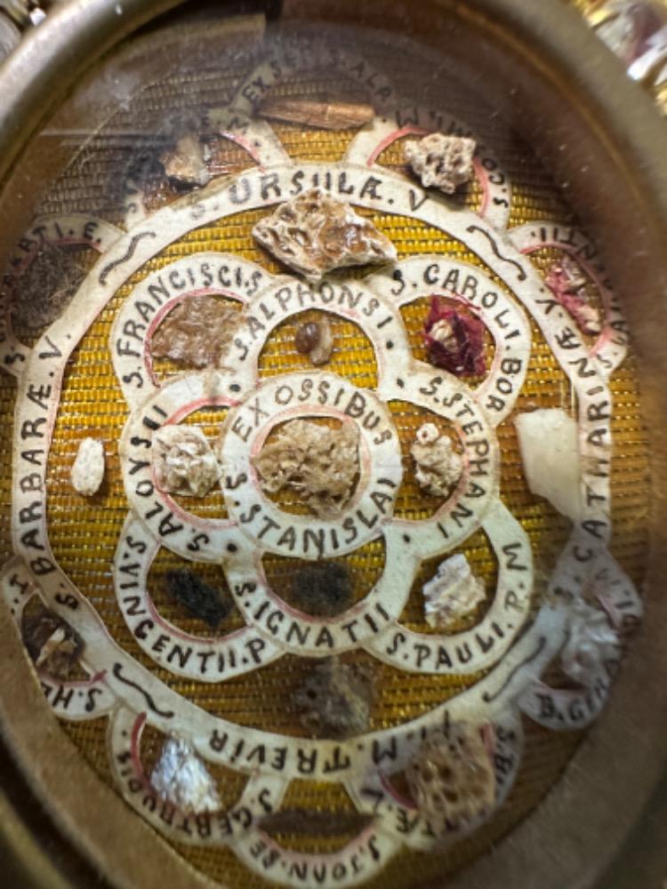 1 Baroque - Style Multi Reliquary Relics : St. Franciscus, St. Ursula, St. Alphonsus, St. Stanislav Kostka, St. Catharina S. Etc.