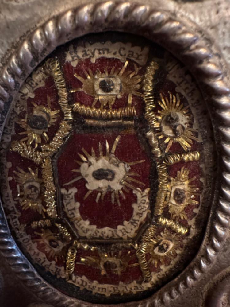 1 Baroque - Style Multi Reliquary St. Tiberius. St. Susanna. St. Pancratius. St. Raymundus. St. Carolus Borr. Emy ? St. Gregorius. St. Ewaldus. St. Dismas