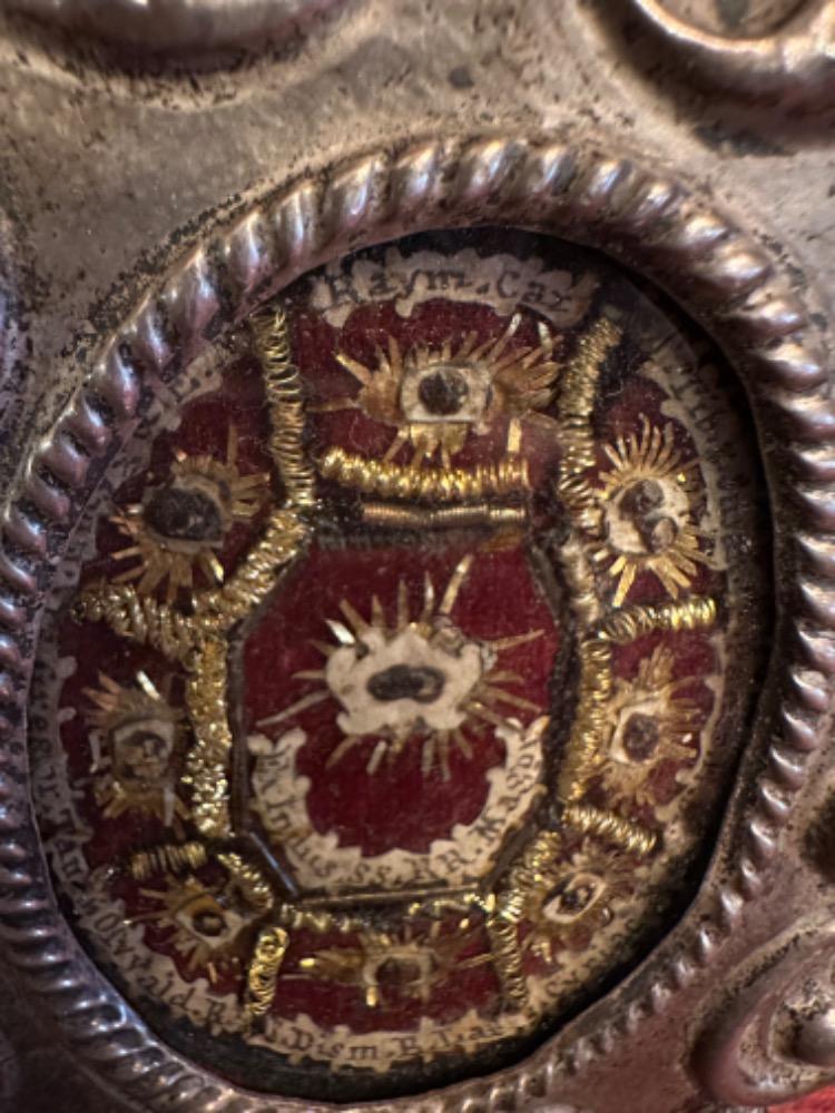 1 Baroque - Style Multi Reliquary St. Tiberius. St. Susanna. St. Pancratius. St. Raymundus. St. Carolus Borr. Emy ? St. Gregorius. St. Ewaldus. St. Dismas