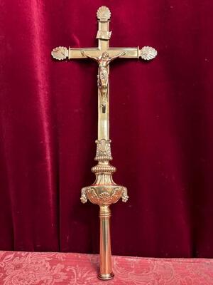 Processional Cross style Baroque - Style en Bronze / Polished and Varnished, Belgium  19 th century ( Anno 1865 )