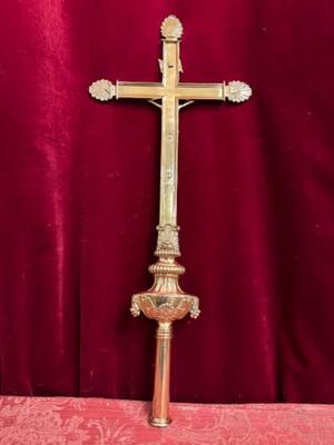 Processional Cross style Baroque - Style en Bronze / Polished and Varnished, Belgium  19 th century ( Anno 1865 )