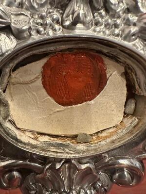 Reliquary  style Baroque - Style en Full - Silver / Polisched & Varnished / Silver Marks Present / Glass , Belgium  18 th century