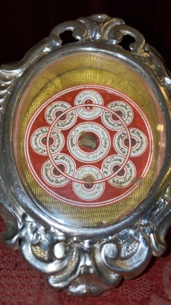 1 BAROQUE-STYLE Reliquary - Relic Ex Ossibus St. Amandus & Multiple Saints 16