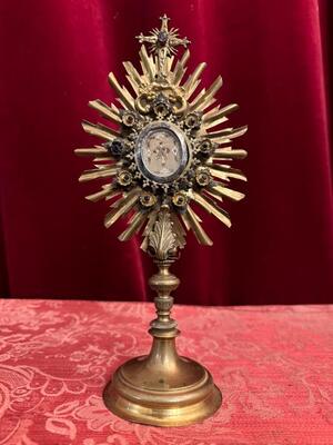 Reliquary - Relic Relics: Ex True Cross / S. Crucis. Ex Purpura Dnjc. Ex Fune Dnjc. Ex Panicolo Dnjc style Baroque - Style en Brass / Glass / Stones, Southern Germany 18 th century ( Anno 1745 )