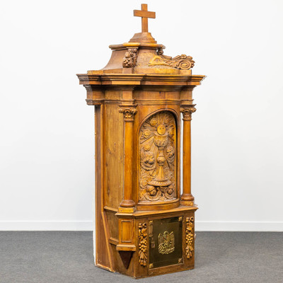 Tabernacle  style BAROQUE-STYLE en Wood Polychrome, Belgium 18 th century