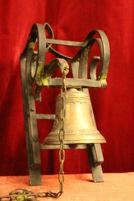 Bronze Bell en Hand forget - iron / Bronze Bell, France 1910