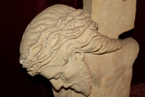 Buste Christ en handcarved sandstone / marble foot, Dutch 19th century