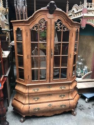 Cabinet en walnut wood, Dutch 20th century