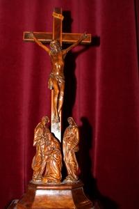 Calvary - Scene.  en fully hand - carved wood, Dutch 19 th century