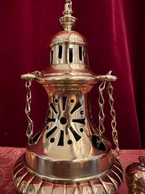 Censer.. en Bronze / Polished and Varnished, Belgium  19 th century ( Anno 1865 )