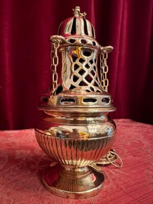 Censer..... en Bronze / Polished and Varnished, Belgium  19 th century ( Anno 1865 )