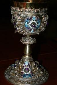 Chalice en silver GILT , ENAMELLED , FLORAL DECORATION , AMETHYST CABOCHONS , PEARLS, France 19th century