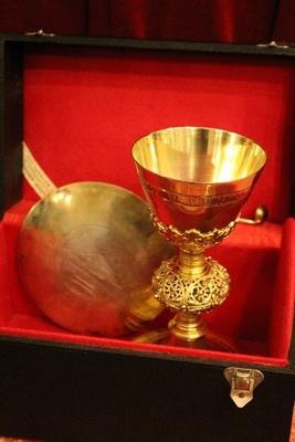 Chalice Complete With Paten Spoon And Original Case  en Brass / Bronze, Belgium 19th century