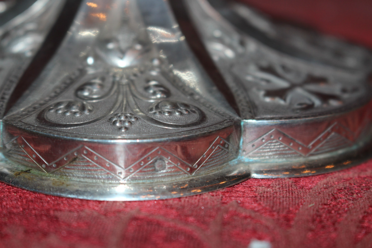 1  Chalice Floral Decoration