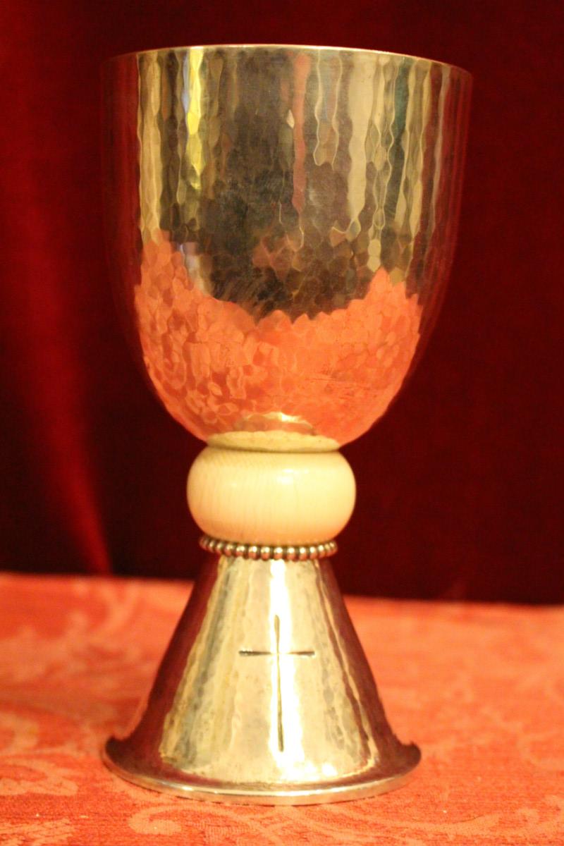 1  Chalice  Hand - Hammered / Full Silver / Ivory.